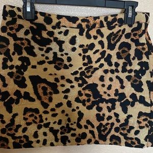 Topshop cheetah print skirt . Size 6